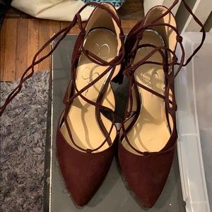 Jessica Simpson pumps